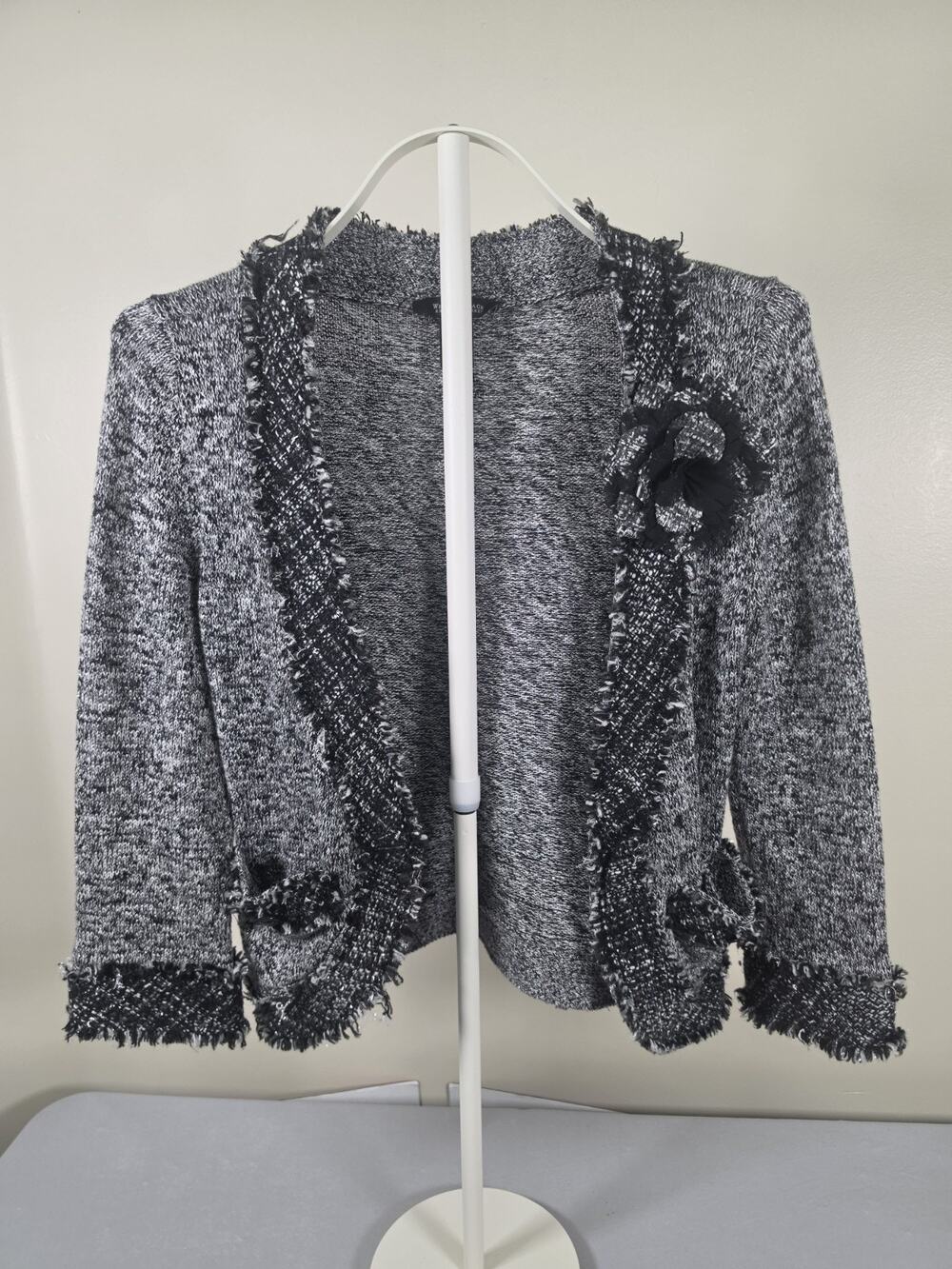 White House Black Market XS Black White Knit Tweed Fringe Jacket Flower Brooch